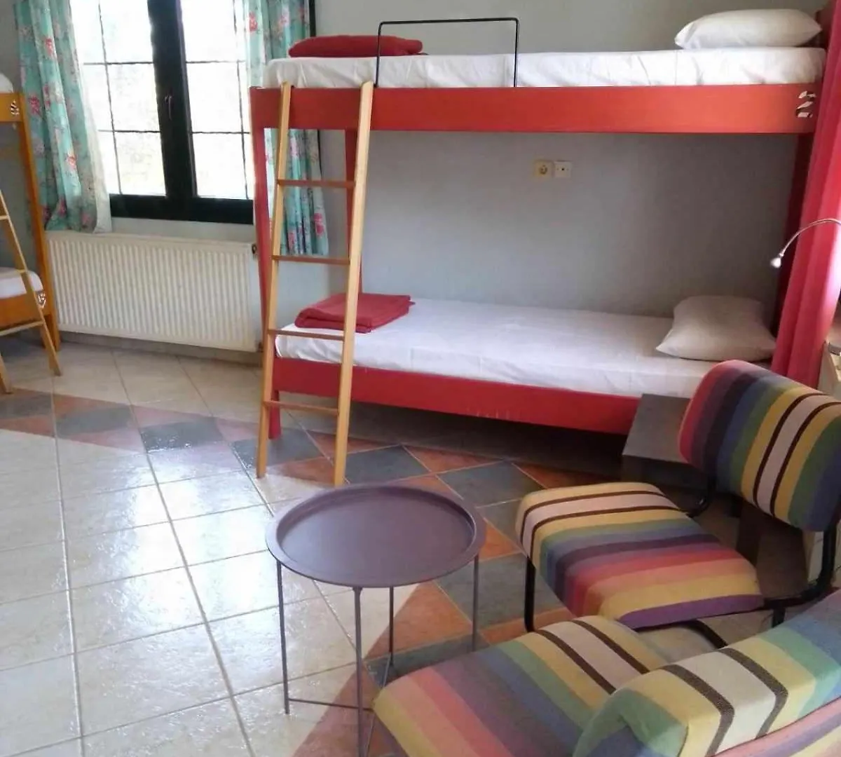 The White Rabbit Guesthouse Eco-Lodge Group Apartment プサコウディア ギリシャ
